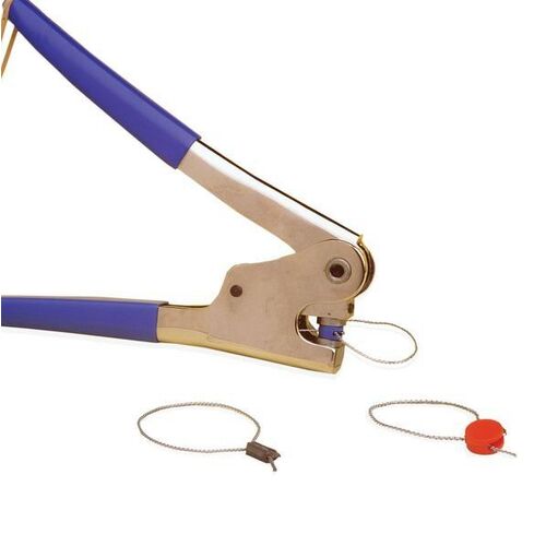 PINCE A PLOMBER SATURNE